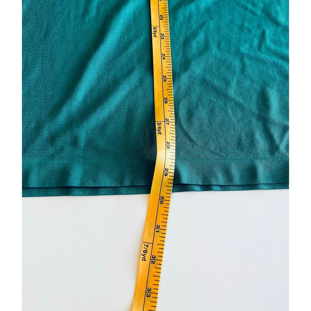 Fabletics athletic shirt NWT - image 5